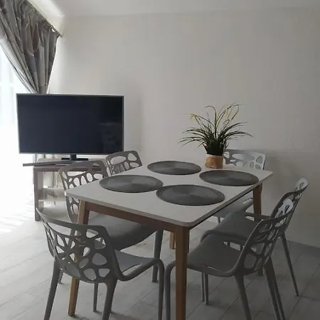 Apartment Apartament Czarna Gora B31 *
